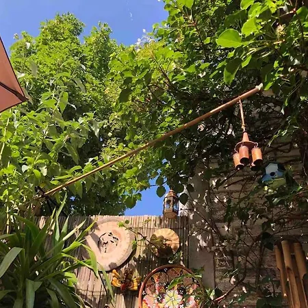 Apartment Unique Secret Garden *